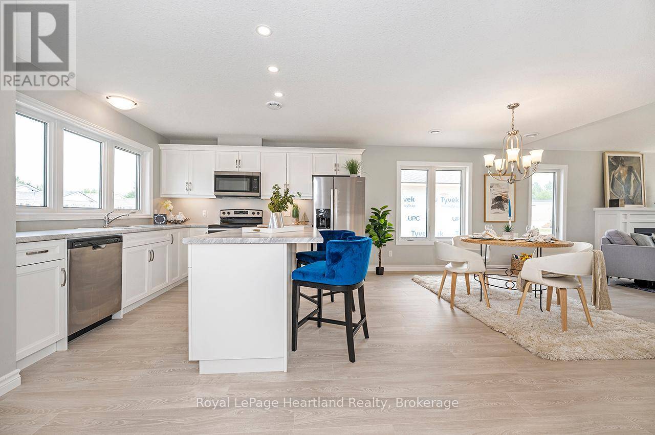 Ashfield-colborne-wawanosh (colborne), ON N7A0C1,16 BLUFFS VIEW BOULEVARD