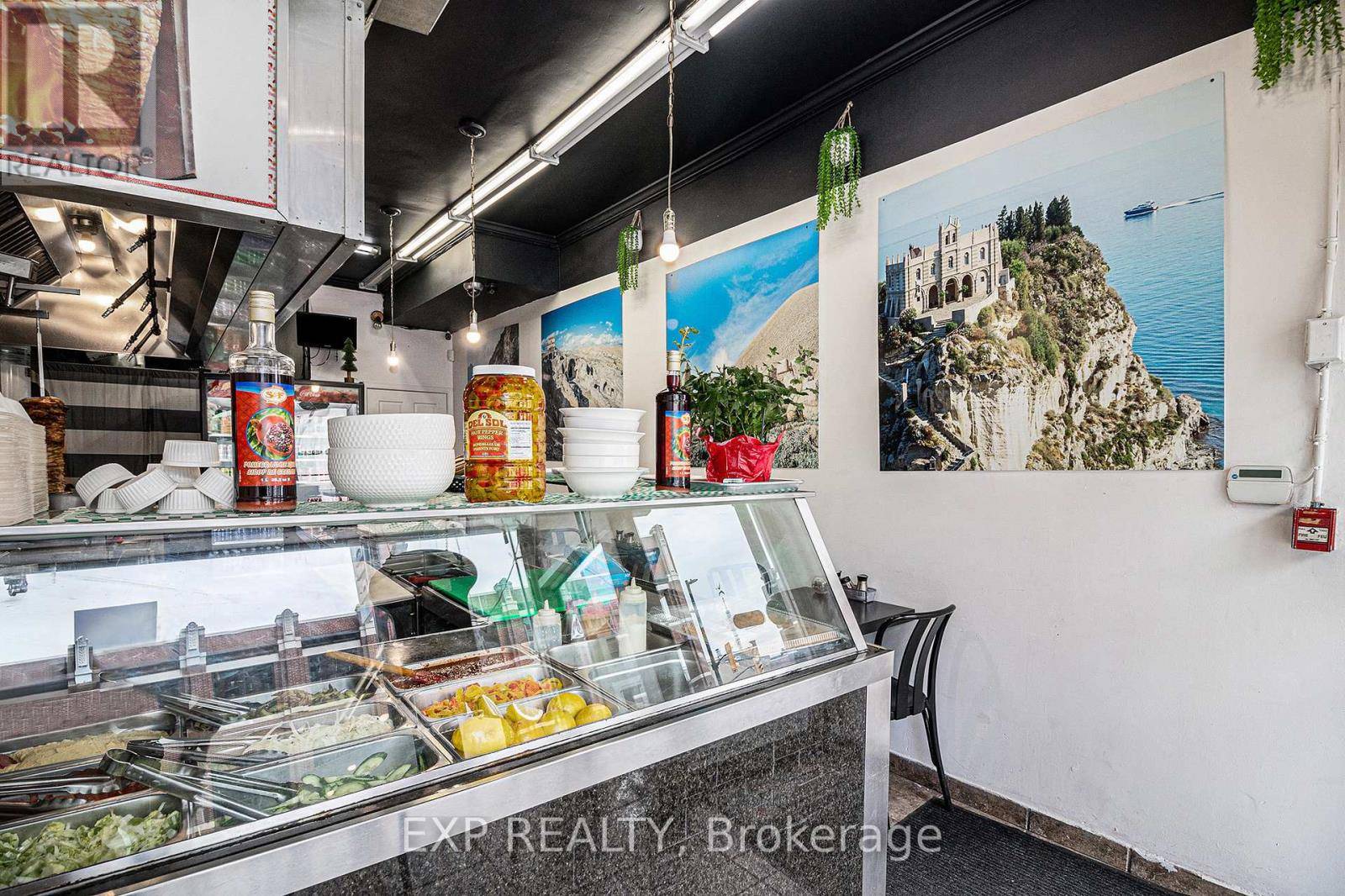 Ottawa, ON K2N5X6,178 Rideau ST #B
