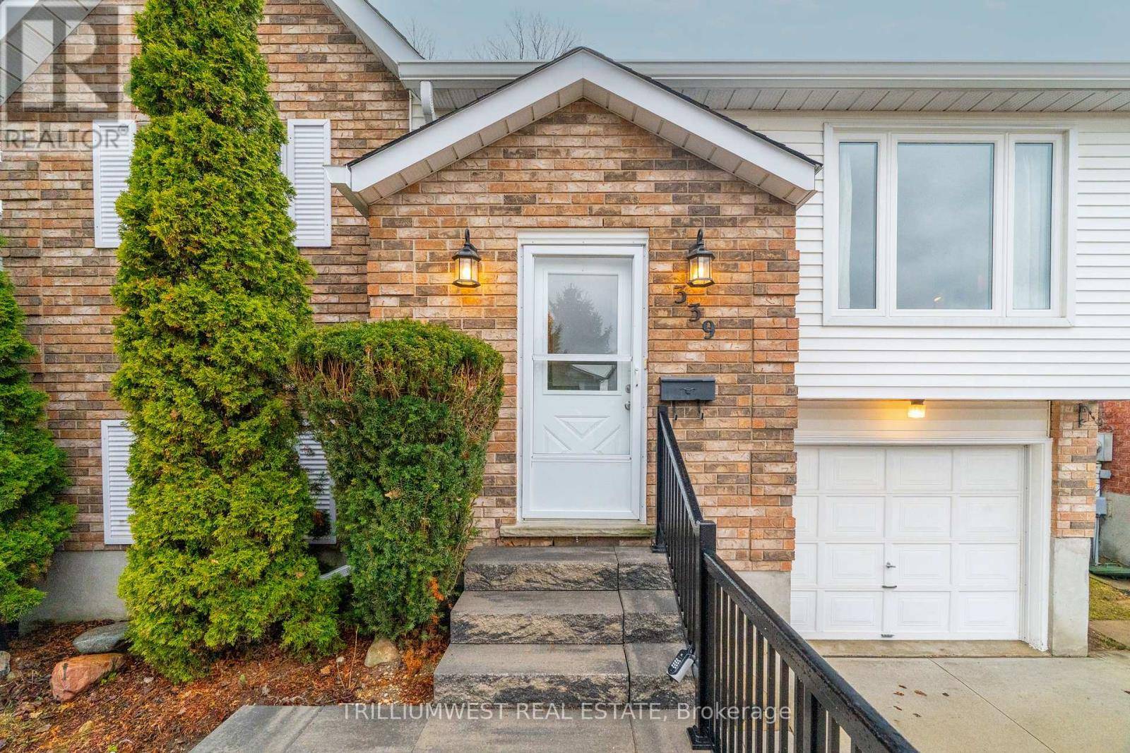 Kitchener, ON N2B3V5,339 MISTY CRESCENT