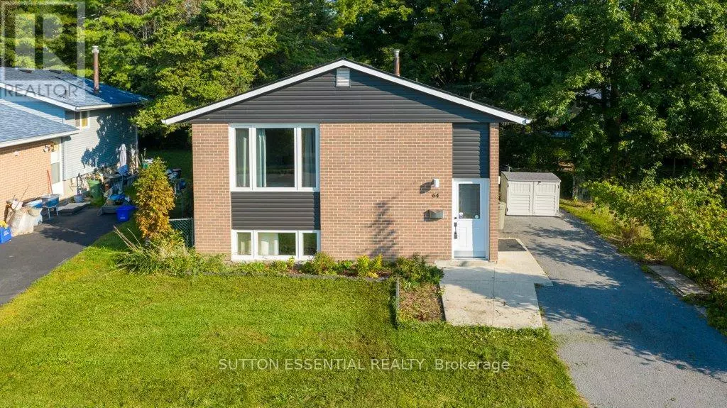 Kingston (central City West), ON K7M6K9,64 WOODSTONE CRESCENT