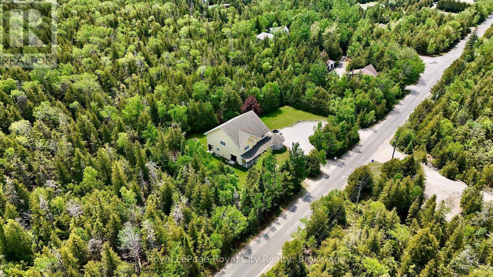 Northern Bruce Peninsula, ON N0H2R0,13 ELGIN STREET