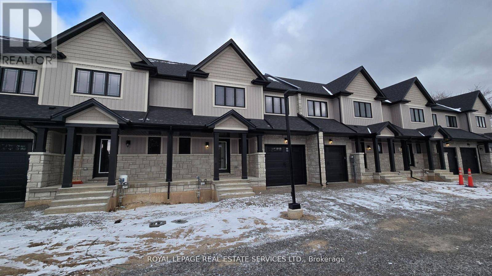 6894 Garner RD #3, Niagara Falls (forestview), ON L2E6S5