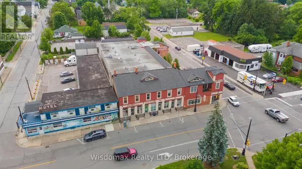 Niagara Falls (chippawa), ON L2G6B1,3710 MAIN ST #4