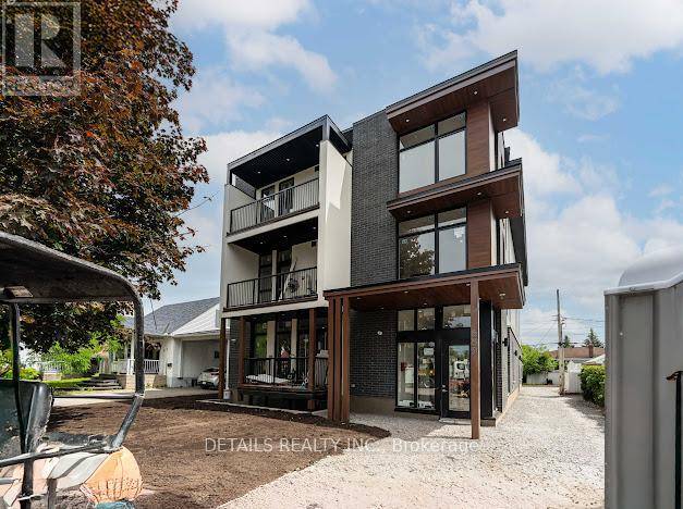 Ottawa, ON K1K3L8,659 Donat ST #301