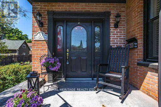 Kawartha Lakes (lindsay), ON K9V4E8,33 VICTORIA AVENUE N