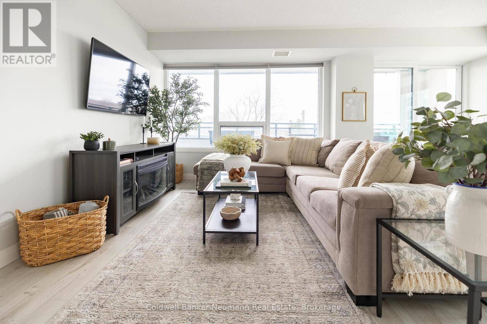 53 Arthur ST South #415, Guelph (downtown), ON N1E0P5