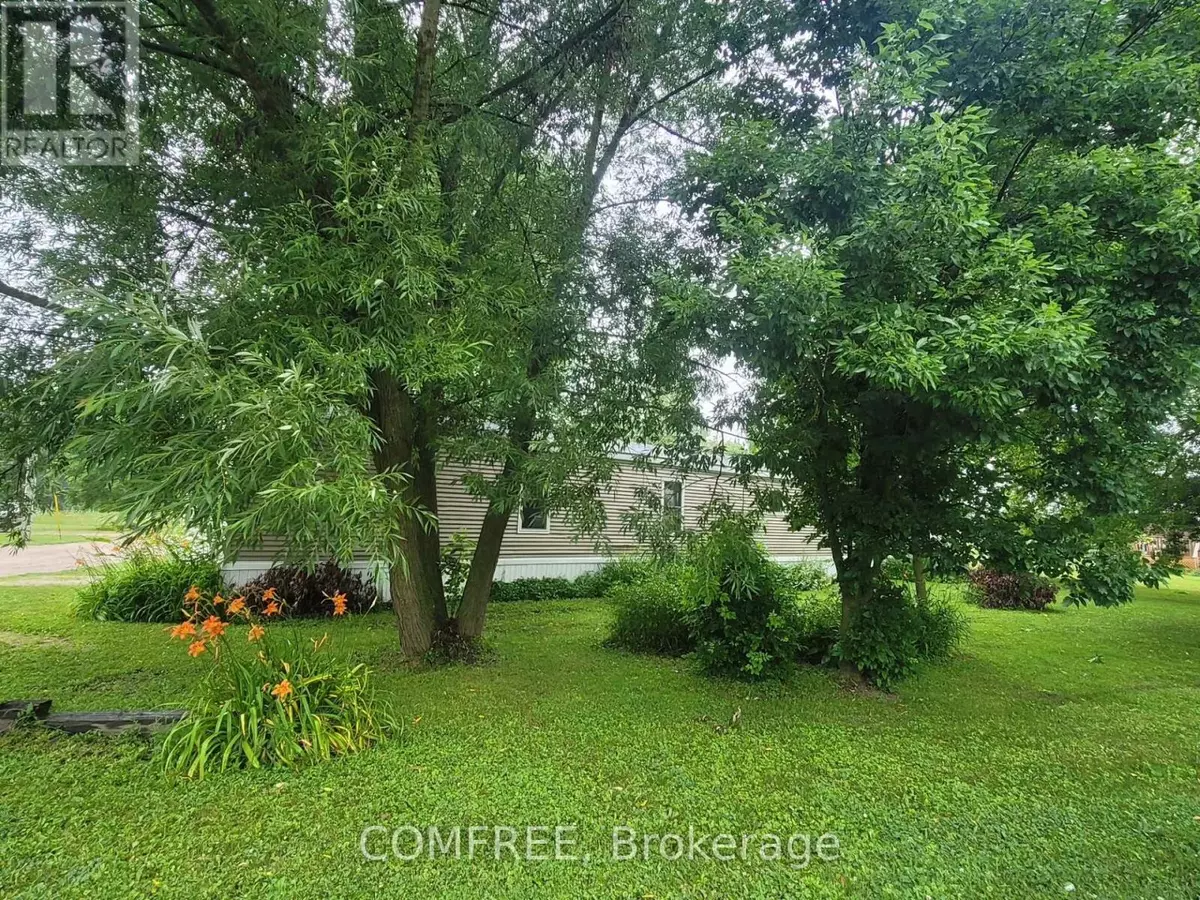 Huron East (tuckersmith), ON N0K1W0,75049 Hensall RD #18