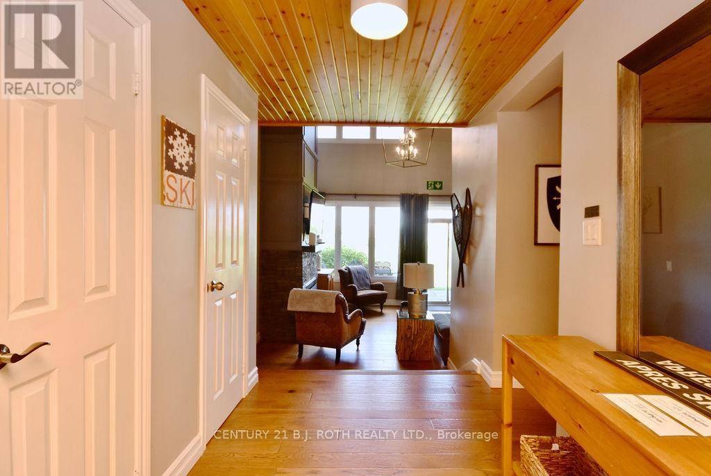 Blue Mountains, ON L9Y0P8,107 Wintergreen PL #127