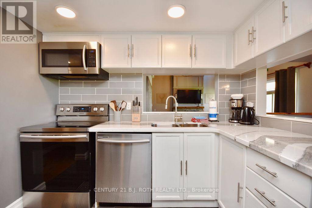 Blue Mountains, ON L9Y0P8,107 Wintergreen PL #127