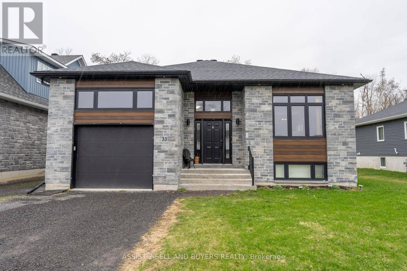 33 BEECH STREET S, South Stormont, ON K0C1M0