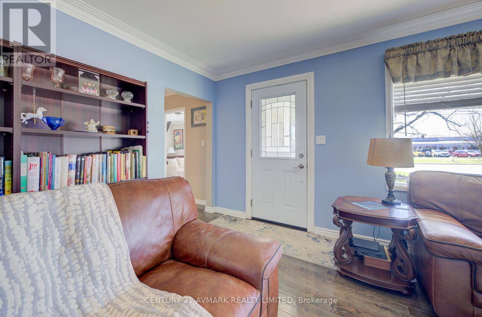 St. Catharines (lakeshore), ON L2M1R9,273 LAKESHORE ROAD