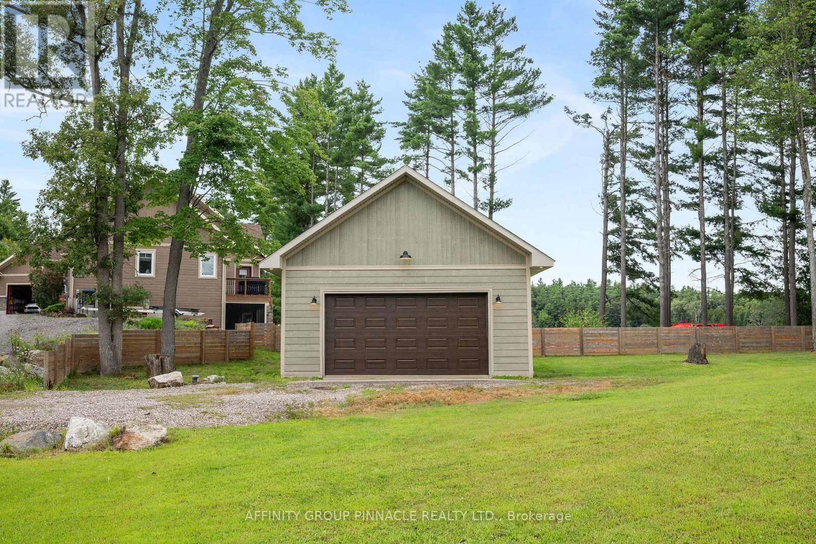 Horton, ON K0J1Y0,103B CARRIAGE LANDING ROAD