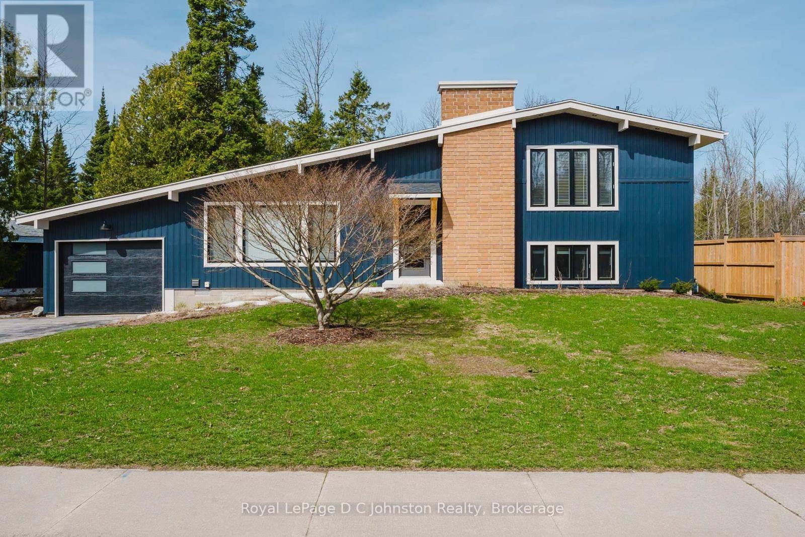 60 OTTAWA AVENUE, Saugeen Shores, ON N0H2L0