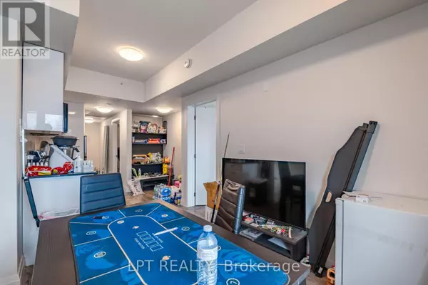 Kingston (central City East), ON K7L3Z9,652 Princess ST #222