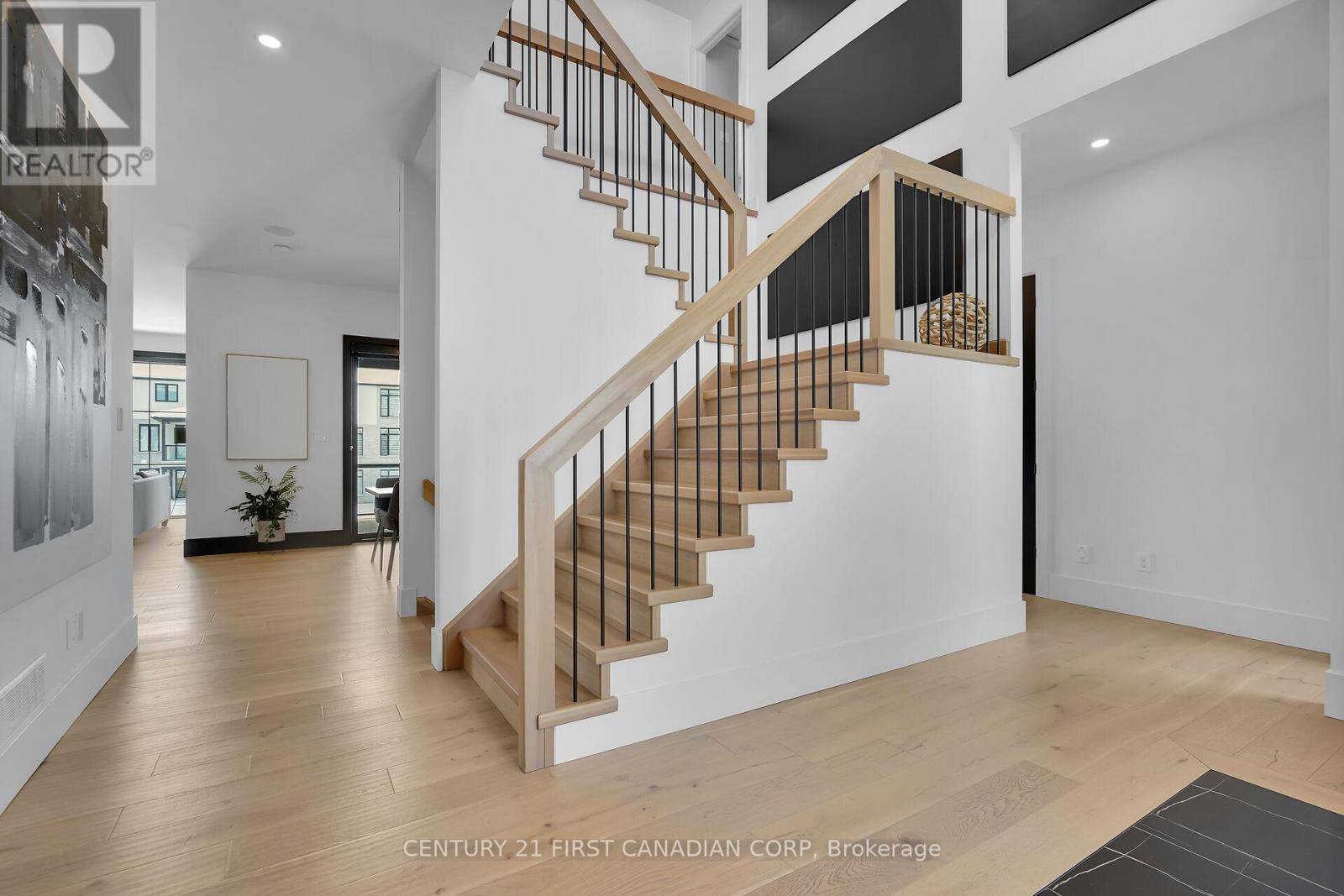 London South (south B), ON N6K0J2,1741 UPPER WEST AVENUE