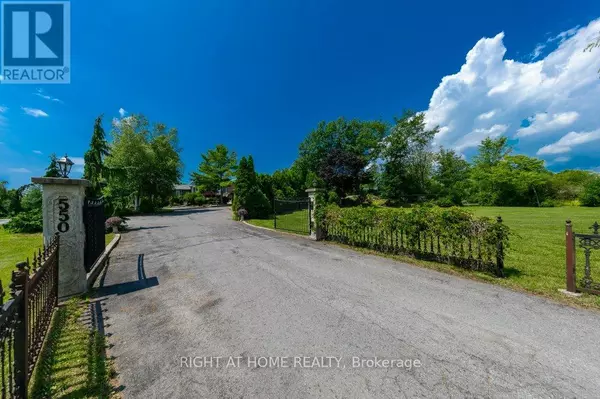 Gananoque, ON K7G2B1,550 QUEEN STREET E