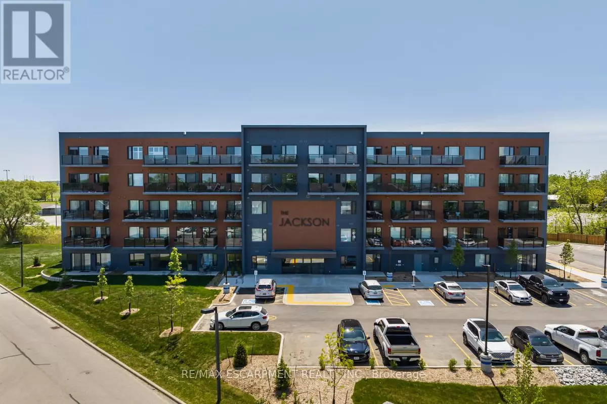 Haldimand, ON N0A1H0,64 Main ST North #409