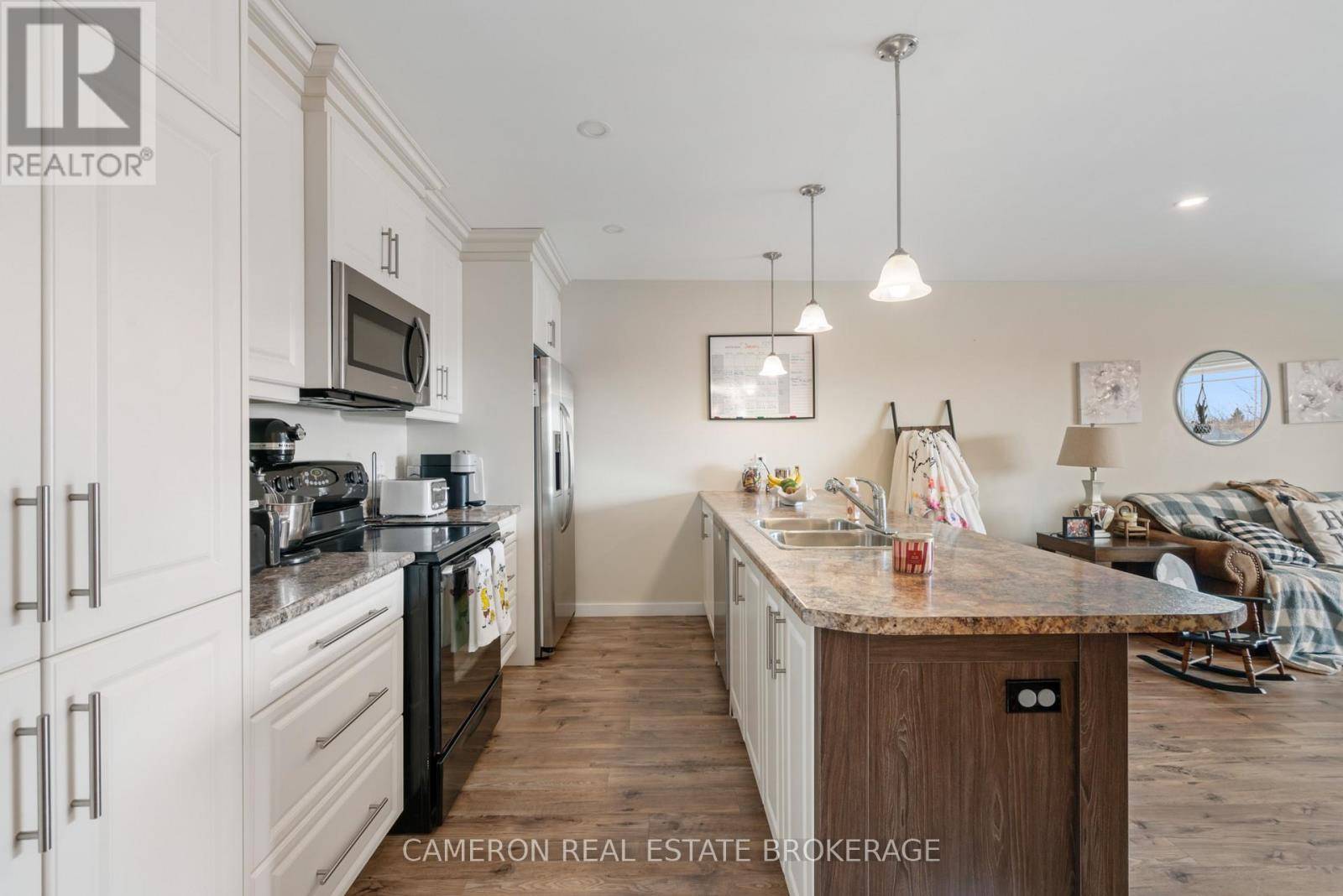 Cornwall, ON K6H7M3,131 BELLWOOD DRIVE
