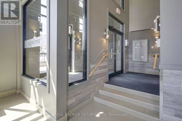 Ottawa, ON K2P1B5,429 Kent ST #508