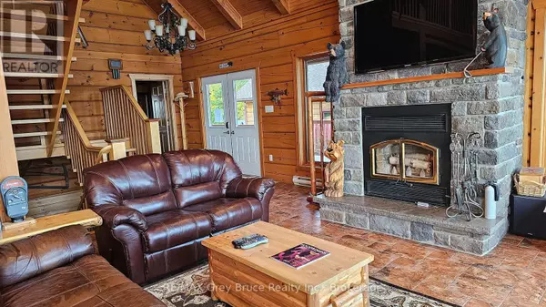 Northern Bruce Peninsula, ON N0H1Z0,76 MILLER LAKE SHORE ROAD