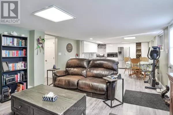 Bracebridge (macaulay), ON P1L1H9,148 PARK ROAD