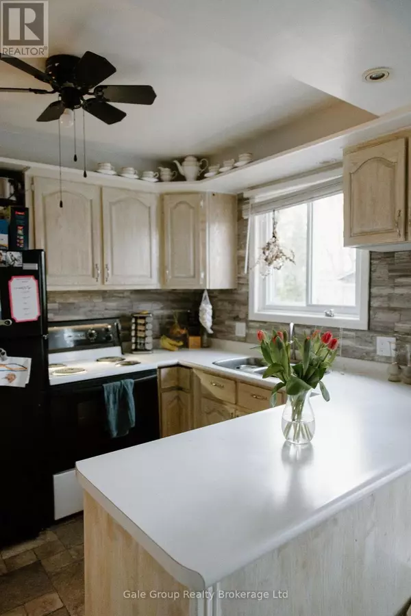 Chatham-kent, ON N7M4Y9,43 CHESTNUT DRIVE