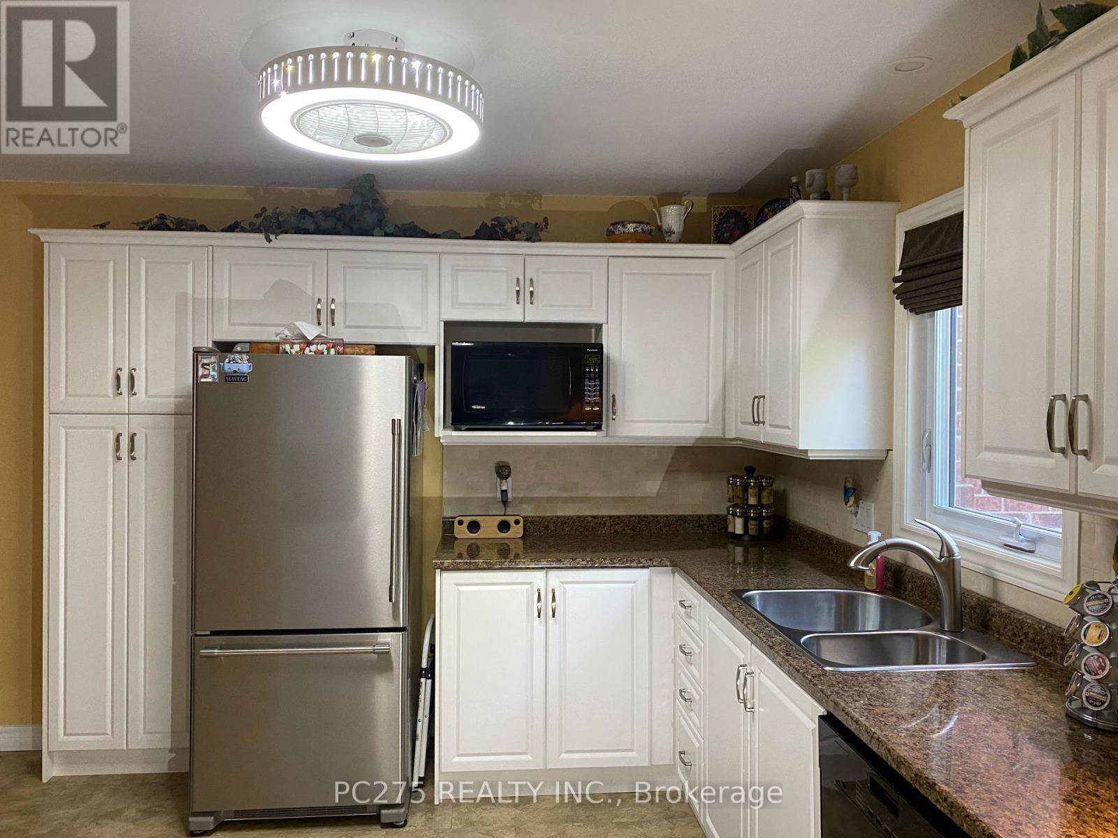 London East (east I), ON N5V4R4,511 Admiral DR #60
