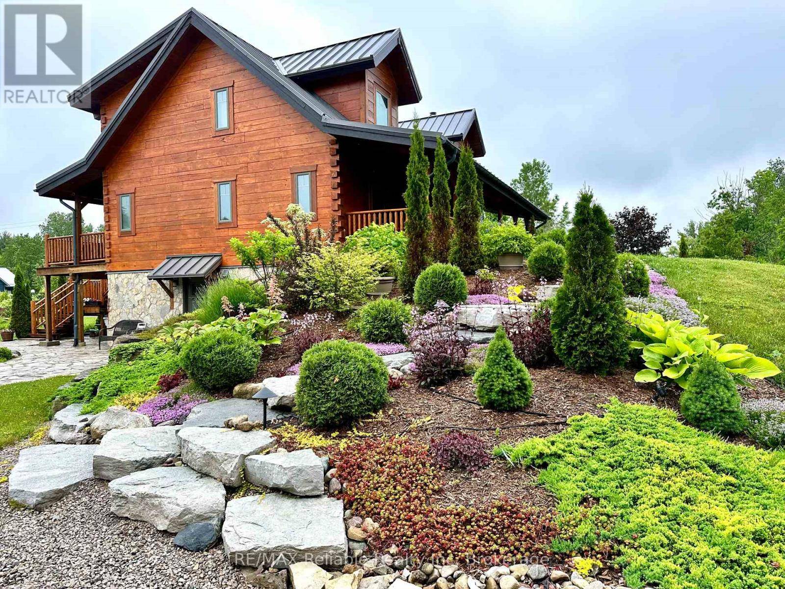Bluewater (bayfield), ON N0M1G0,76630 WILDWOOD LINE
