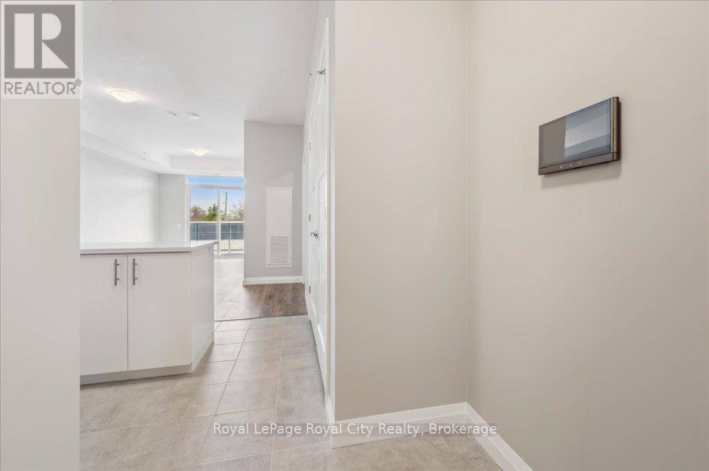Guelph (st. Patrick's Ward), ON N1E0S6,93 Arthur ST #316