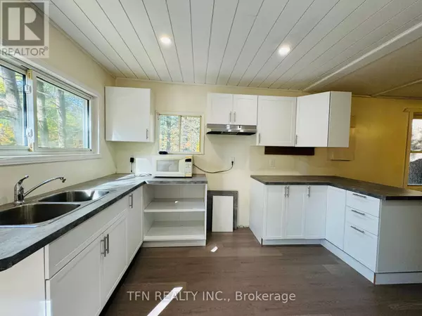 Gravenhurst (morrison), ON P0E1N0,1080 FOUR SEASONS ROAD