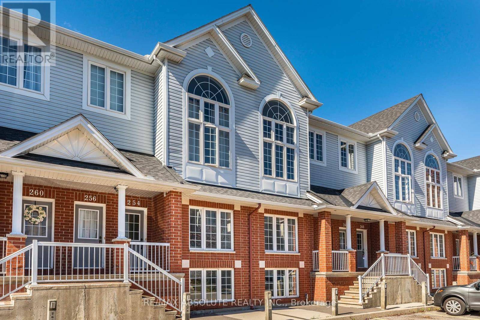 250 GERSHWIN, Ottawa, ON K2H1G5