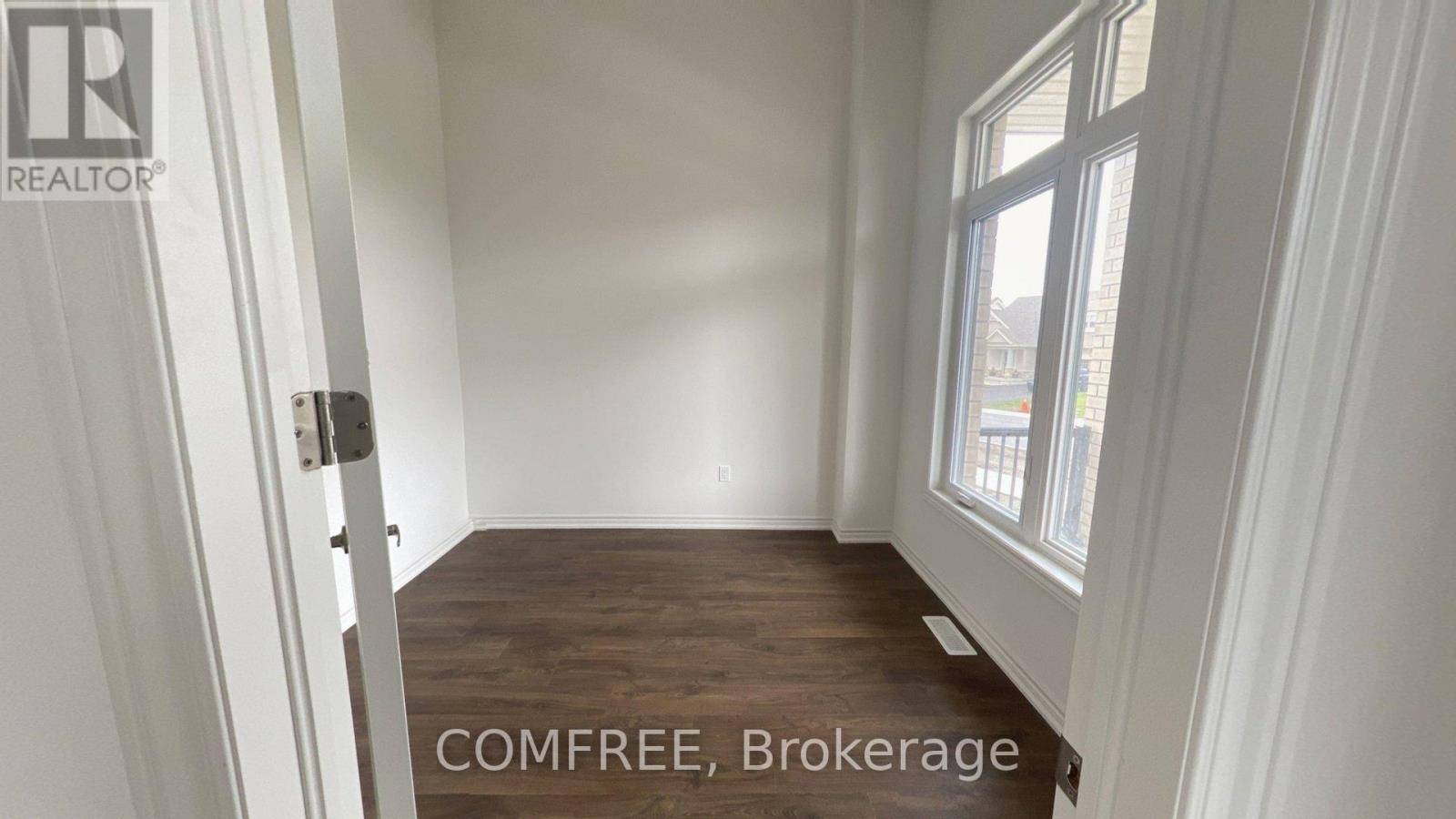 Cobourg, ON K9A3T8,1026 DENTON DRIVE