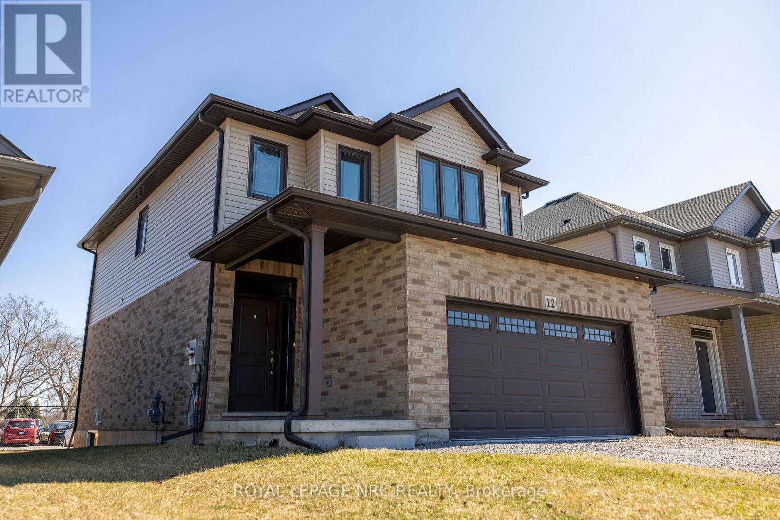 St. Catharines (carlton/bunting), ON L2M0C2,12 BERKSHIRE DRIVE