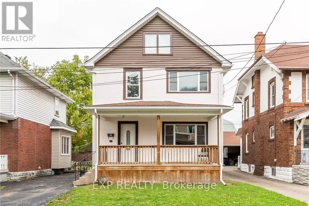 Welland (welland Downtown), ON L3B4C2,62 Randolph ST #UPPER UNIT