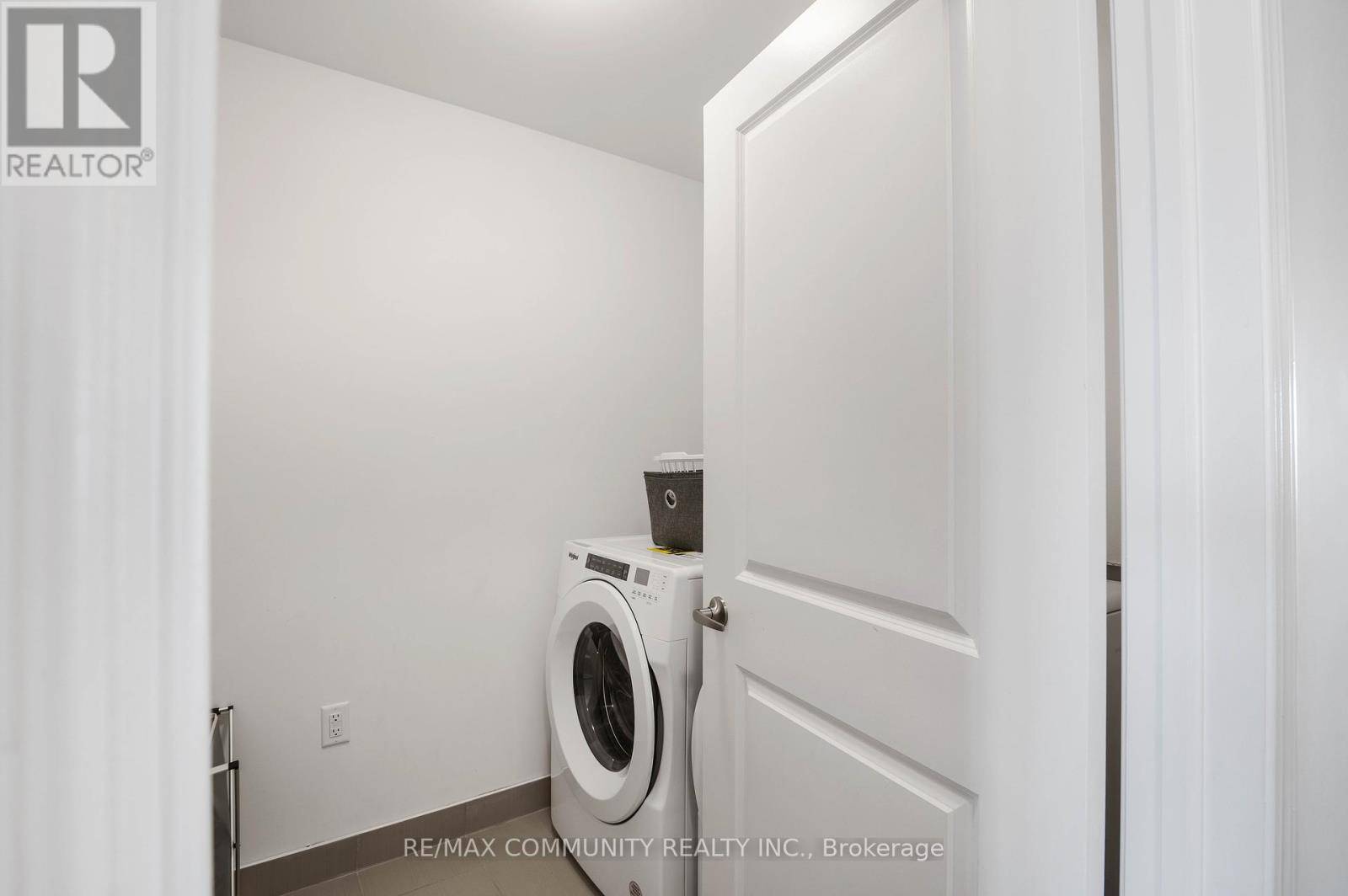 Southgate, ON N0C1B0,304 RUSSELL STREET