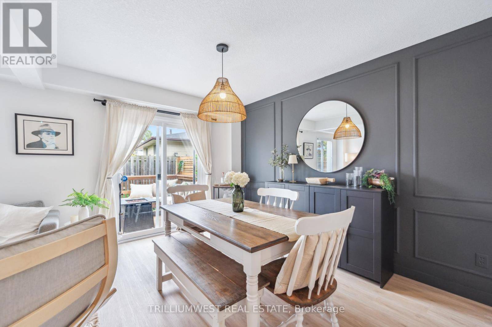 120 Dudhope AVE #22, Cambridge, ON N1R4T7
