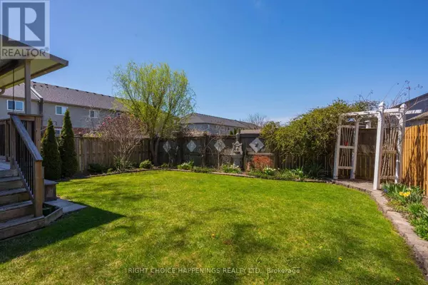 Welland (west Welland), ON L3C7K1,347 OAKCREST AVENUE