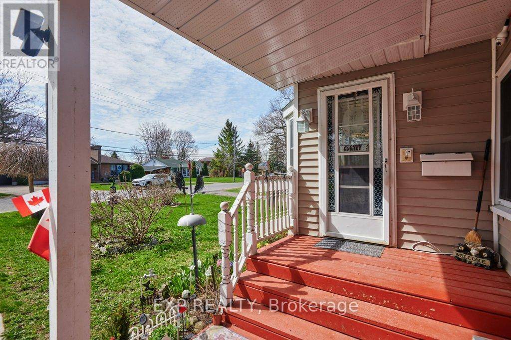 Brockville, ON K6V1S3,20 CRAWFORD STREET