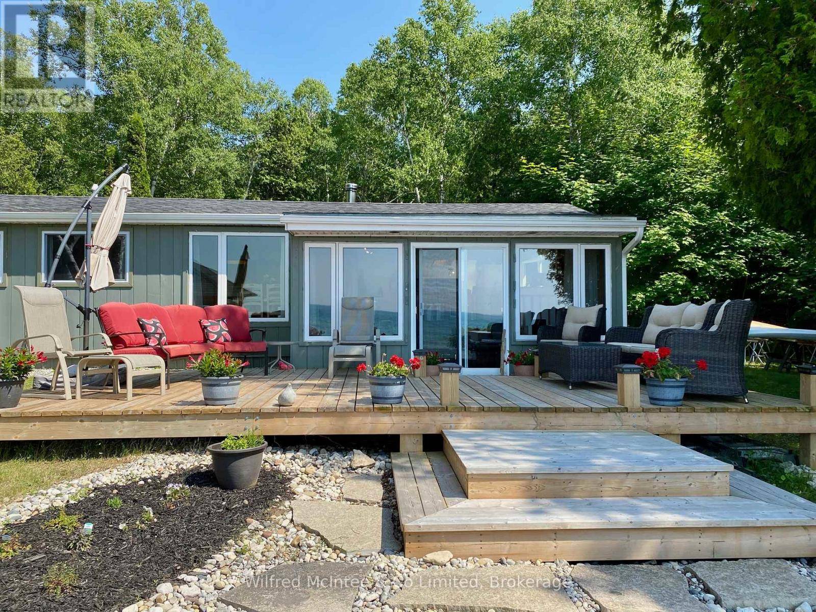 915 BRUCE ROAD 13 ROAD, Native Leased Lands, ON N0H2L0