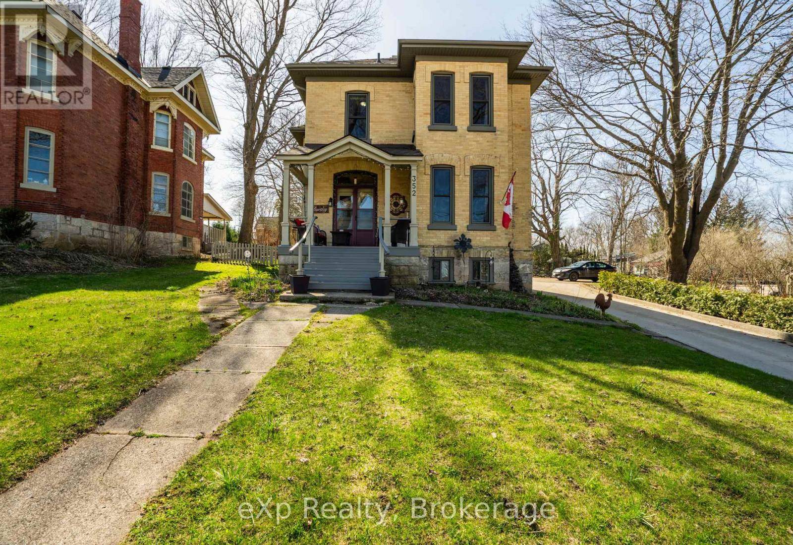 352 BERFORD STREET, South Bruce Peninsula, ON N0H2T0