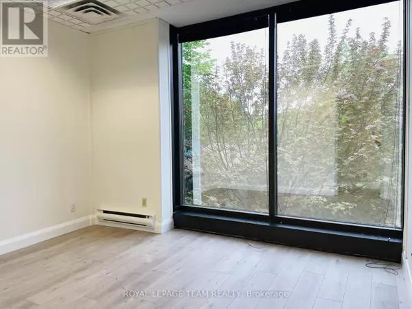 Ottawa, ON K1N5Z4,450 Rideau ST #301