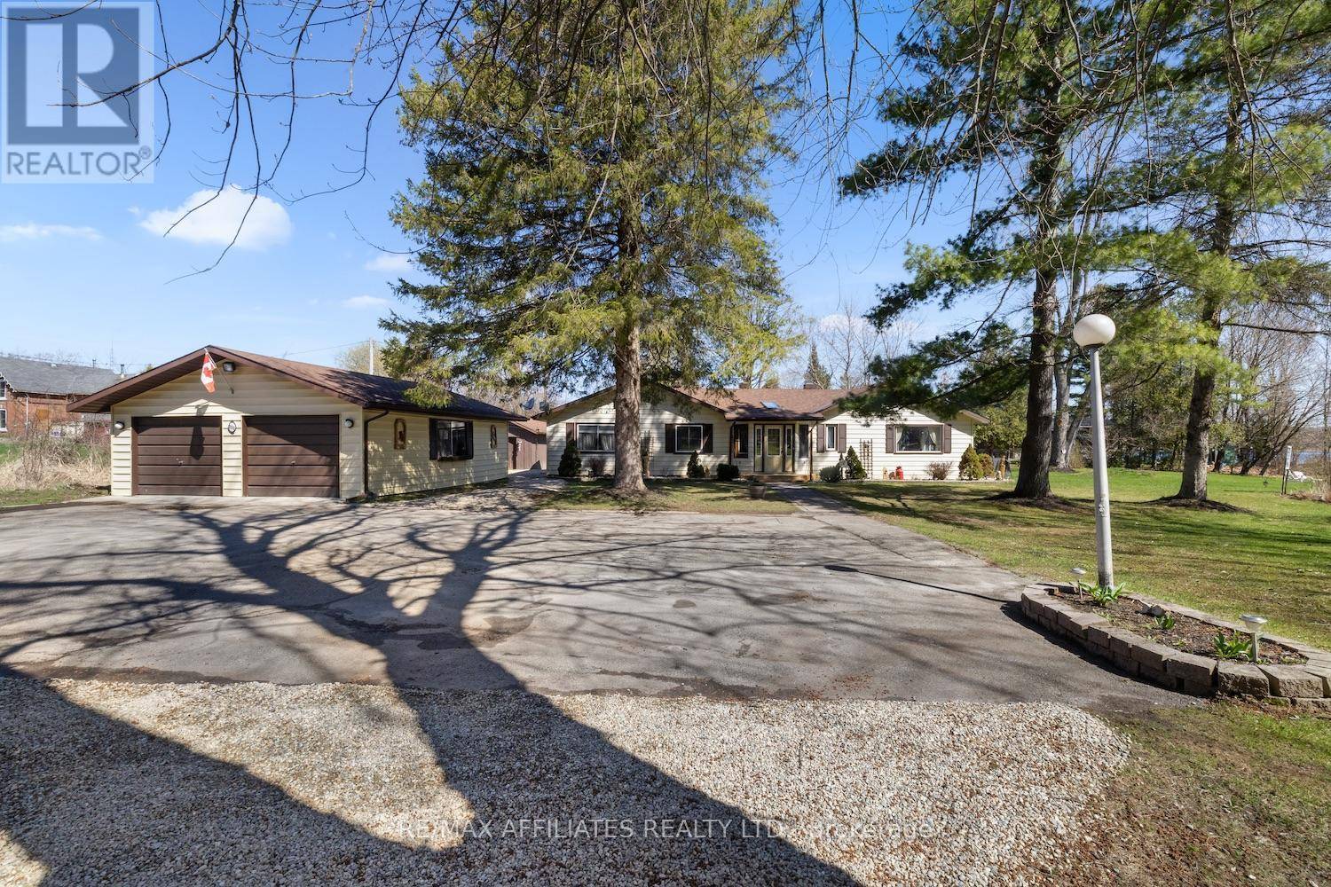 Drummond/north Elmsley, ON K7C4L1,530 MOORE DRIVE