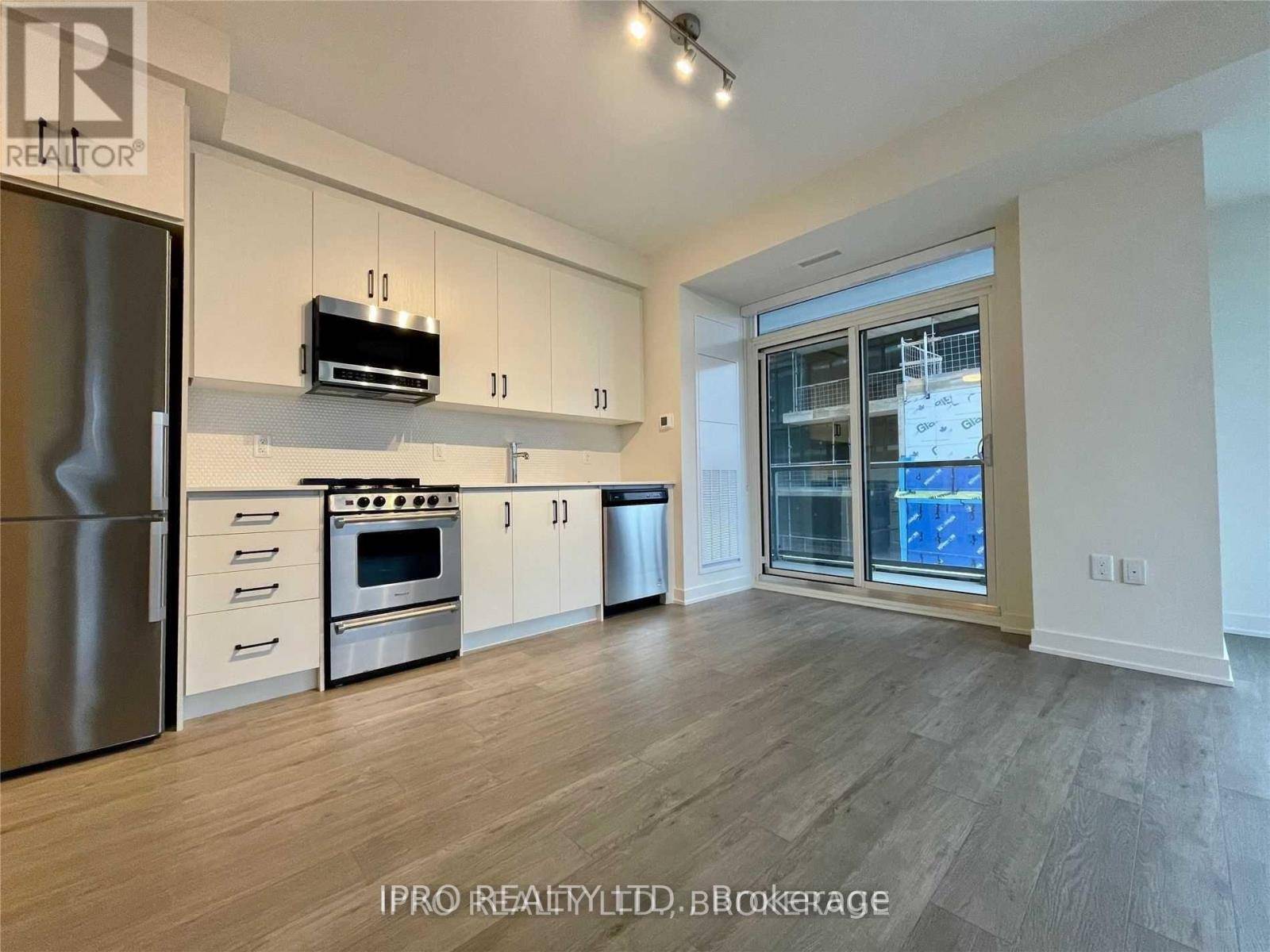 Hamilton (beasley), ON L8R3N9,212 King William ST #515
