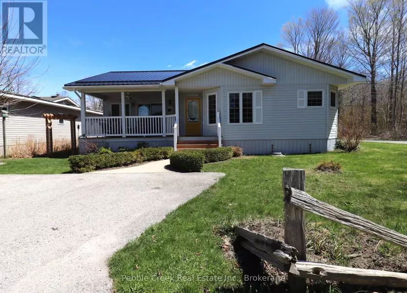 74 IROQUOIS LANE, Ashfield-colborne-wawanosh (colborne Twp), ON N7A3Y2