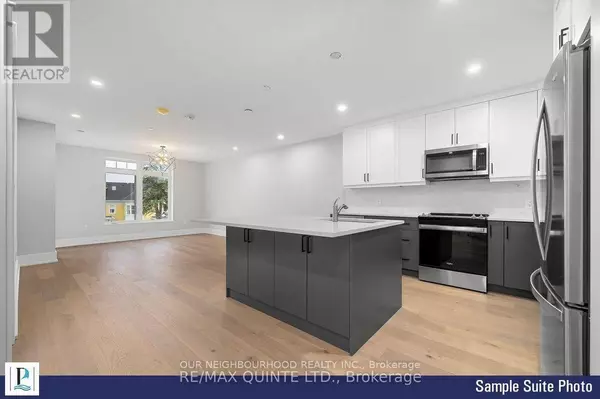 12 Clara DR #401, Prince Edward County (picton), ON K0K2T0