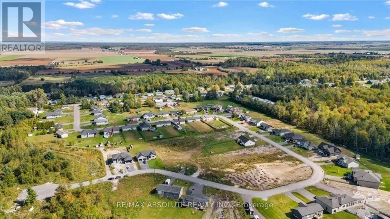 Clarence-rockland, ON K0A1N0,289 ROXANNE STREET