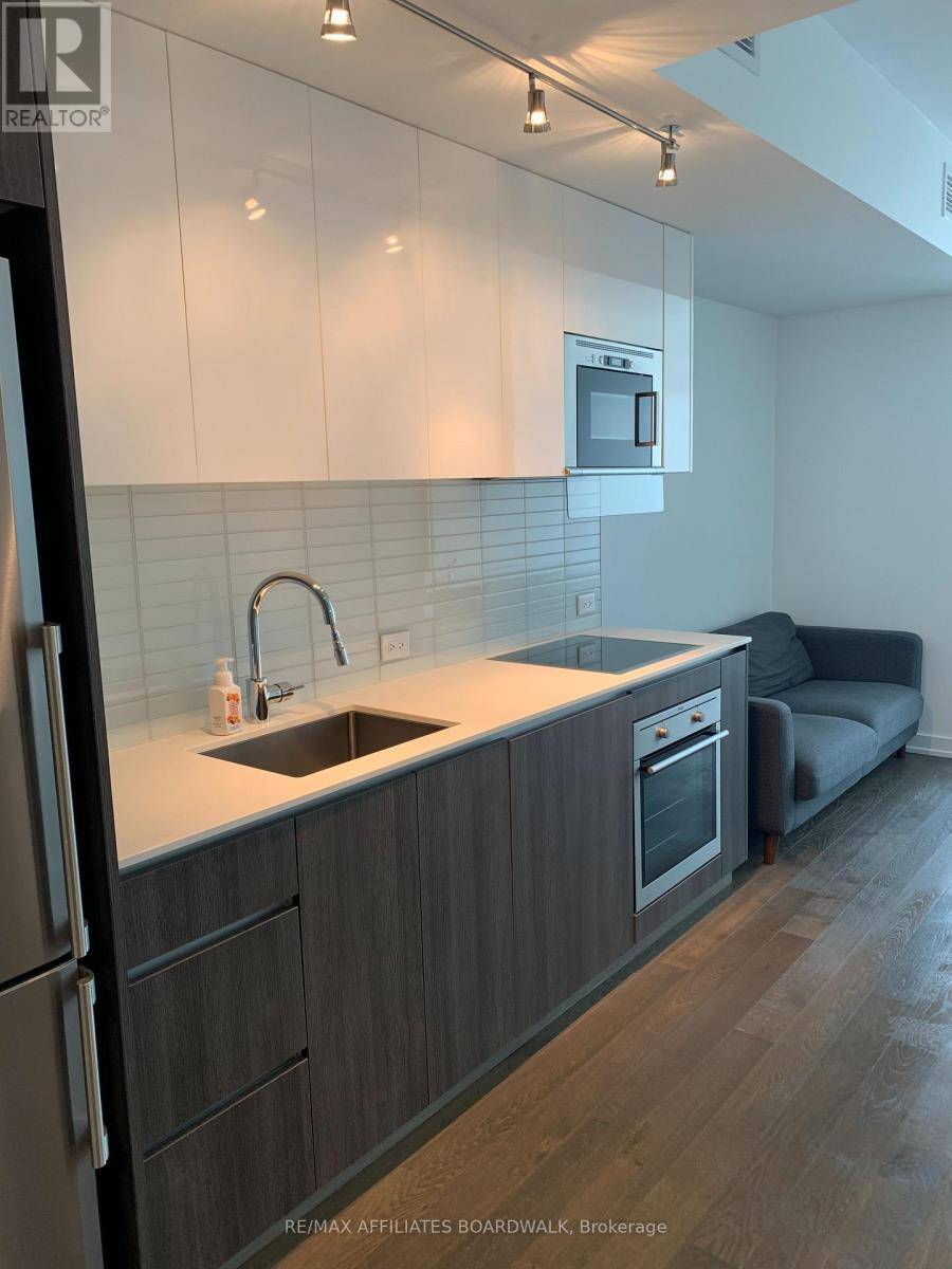 Ottawa, ON K1P0C8,199 Slater ST #1506