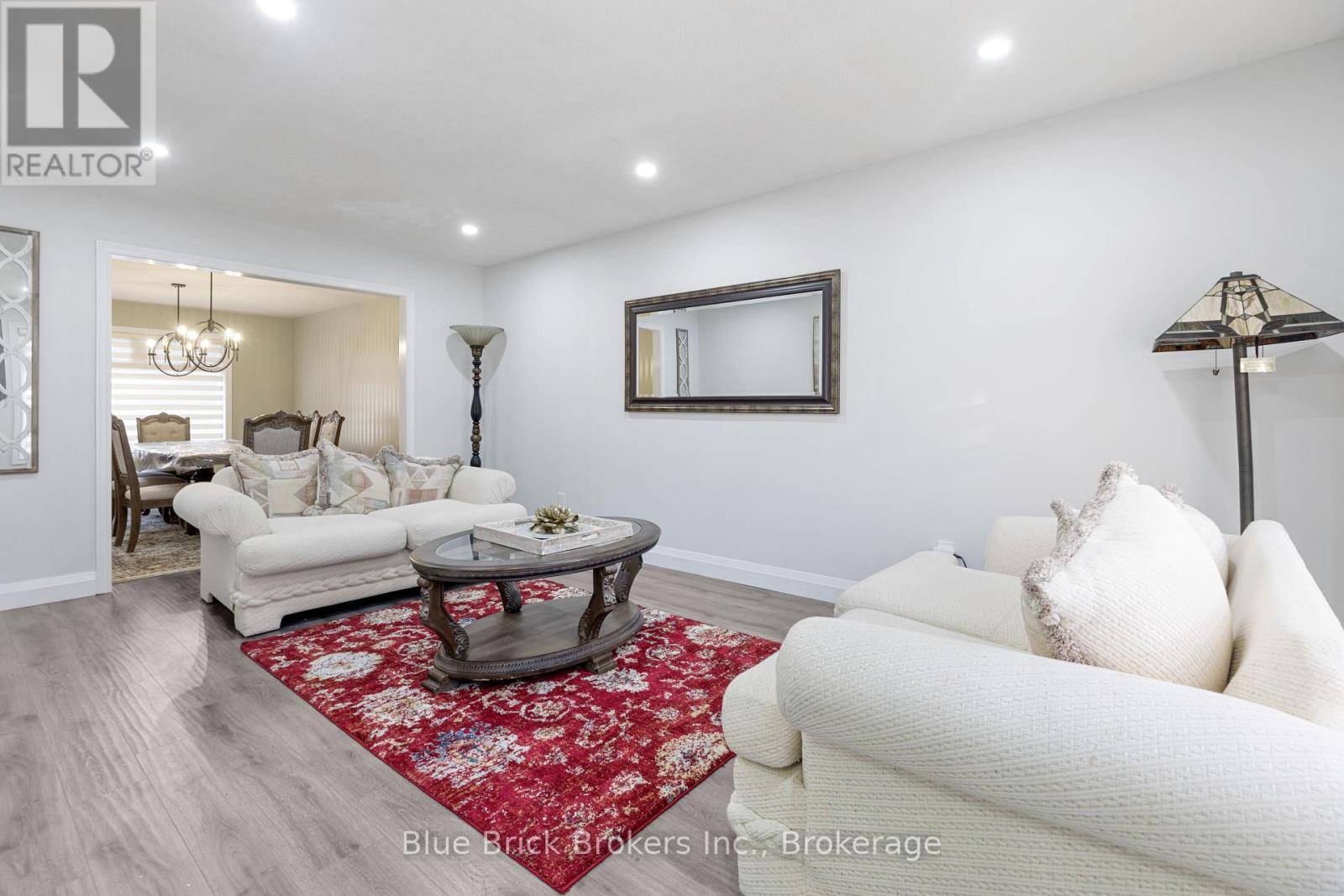 London North (north G), ON N5X3P7,167 SUNNYSIDE DRIVE