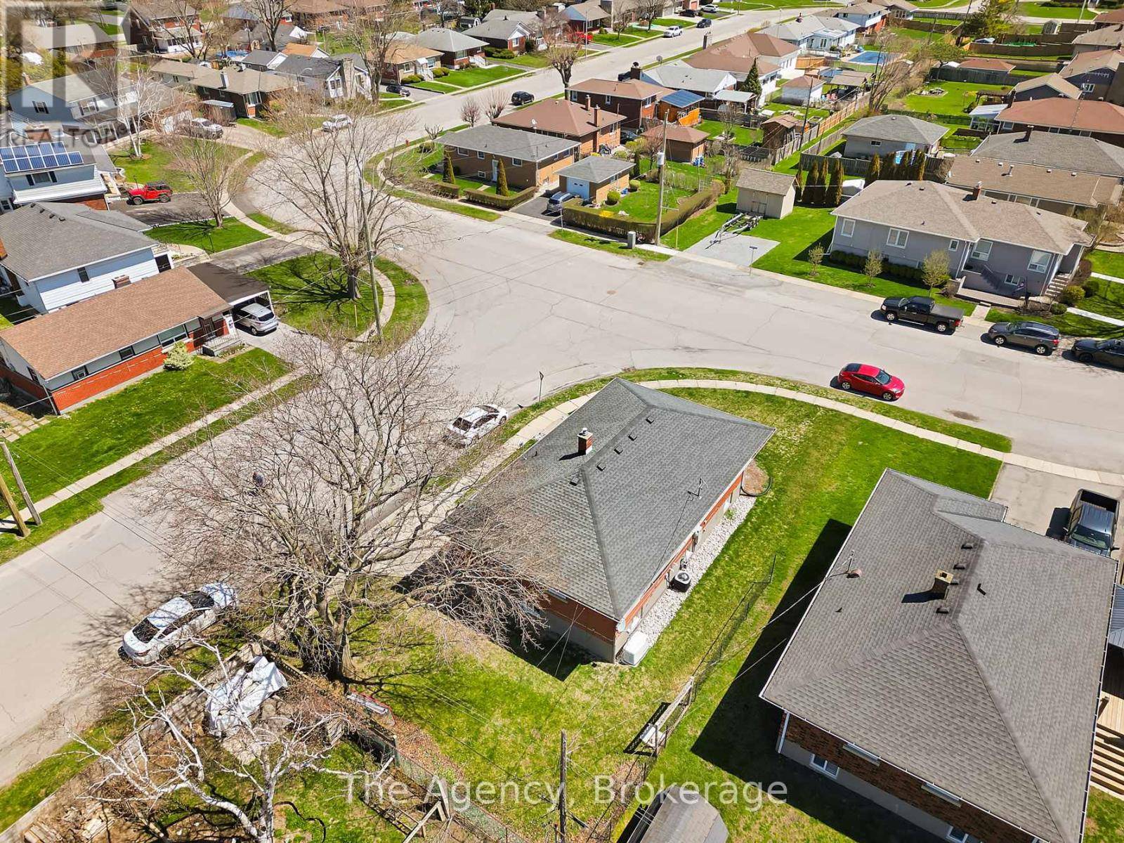 Port Colborne (sugarloaf), ON L3K2X9,70 SOUTH CRESCENT