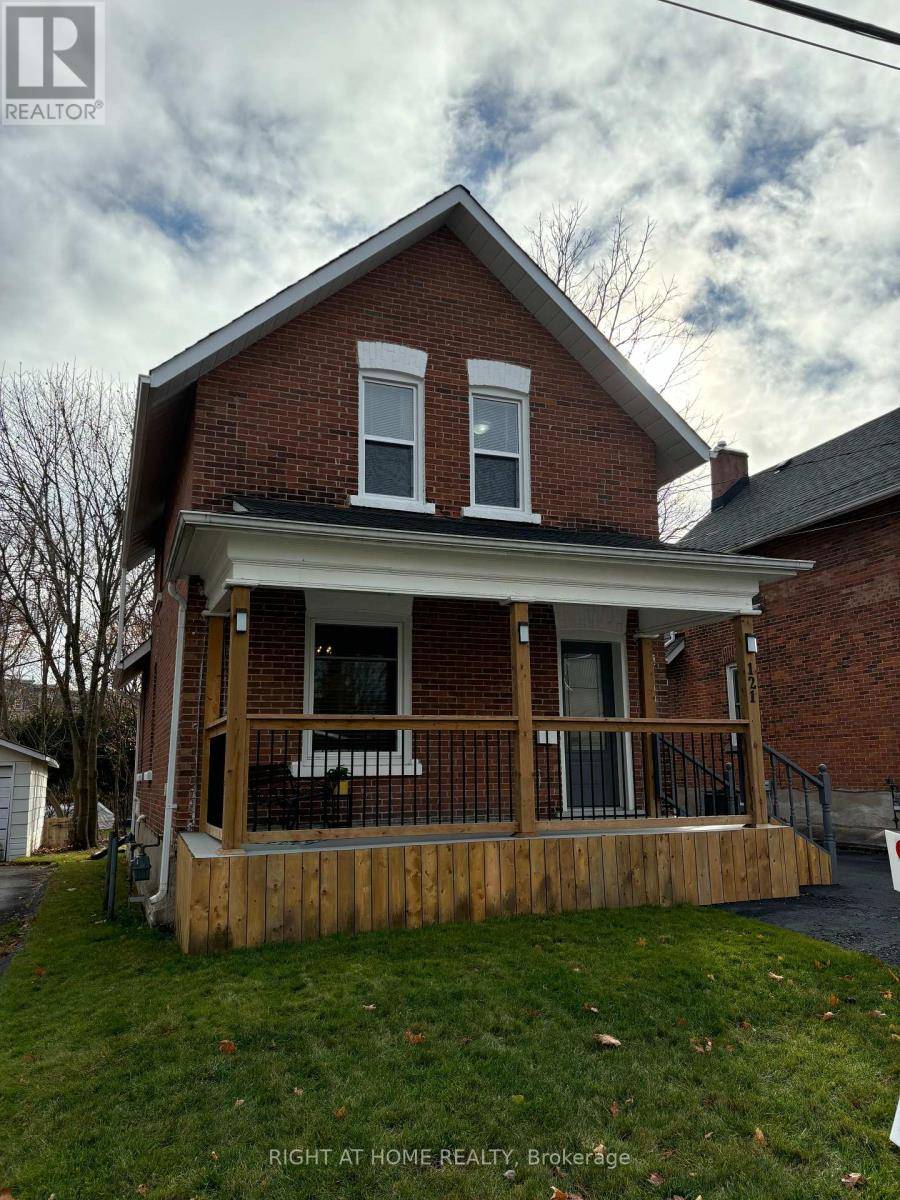 121 DURHAM STREET W, Kawartha Lakes (lindsay), ON K9V2R3
